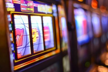 bo555 mobile app interface showing live dealer tables and sportsbook markets
